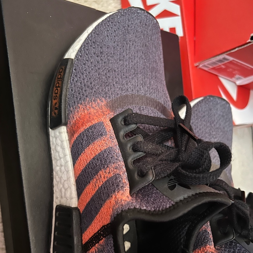 Adidas woman’s nmd-r1